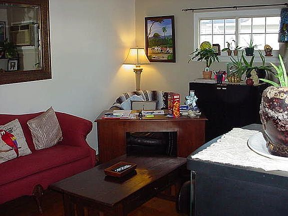 4th image of 50 Elizabeth Ave