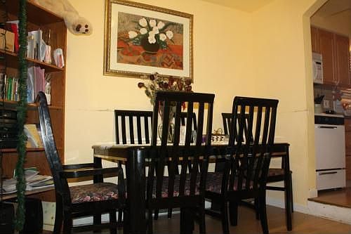 2nd image of 181 Hayward Pl #2