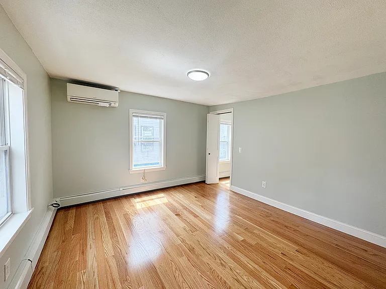 7 Sumner Pl #2 — Photo 6