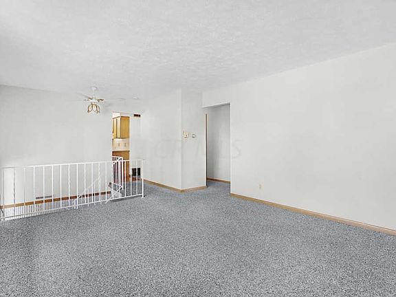 3rd image of 1200 Drysdale Sq N