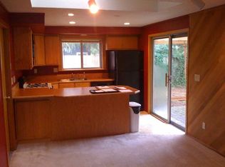 7060 SW Royal Oak Ct, Portland, OR 97223