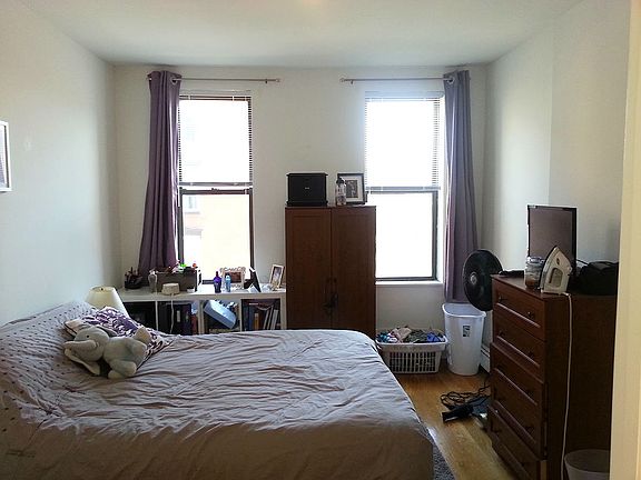 Bright King-Sized Bedroom