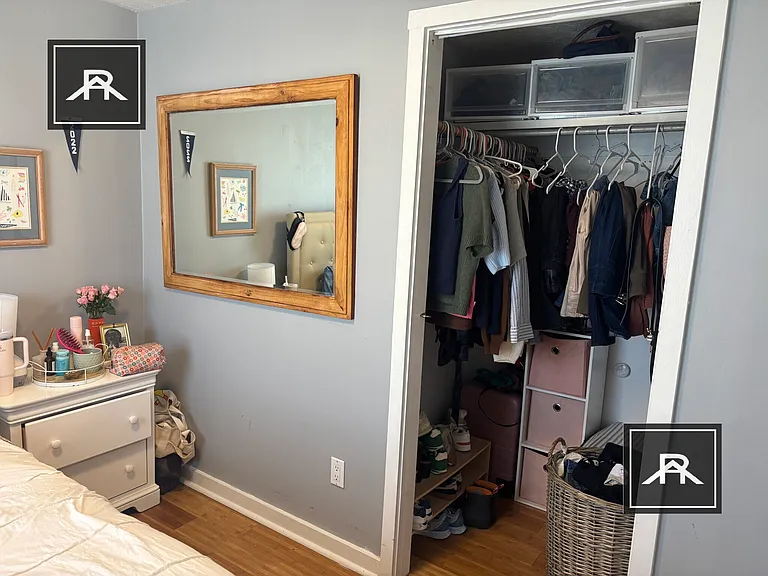 527 E 3rd St #3F — Photo 12