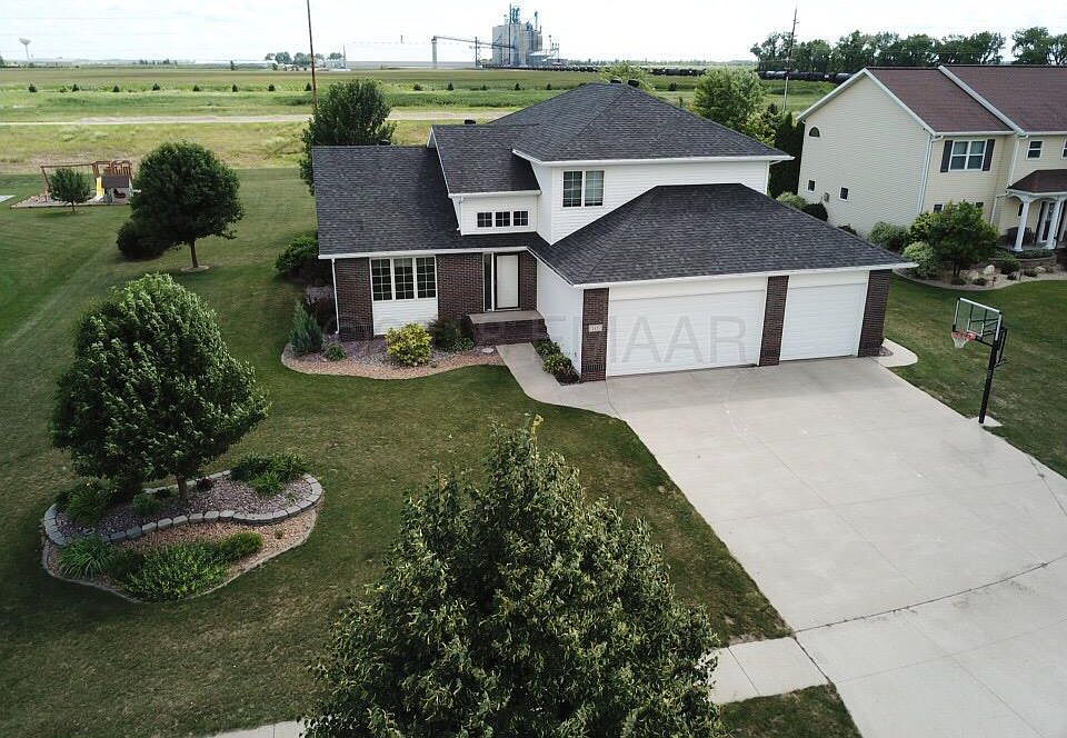 1st image of 117 Cottonwood Dr