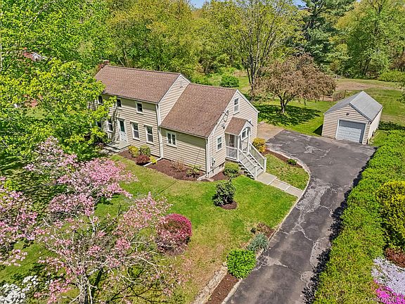 5th image of 453 Smith Ridge Road