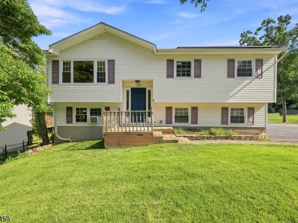 105 Leland Trl, Hopatcong Boro, NJ 07843