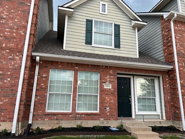1st image of 1001 Krenek Tap Rd APT 1904