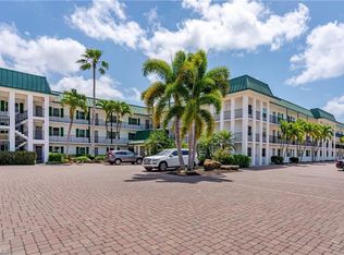 3030 Binnacle Dr APT 107, Naples, FL 34103