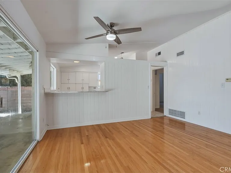 5836 Wish Ave — Photo 17