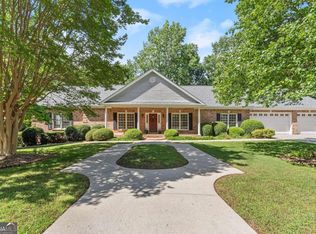 2113 Ryans Pl, Gainesville, GA 30501