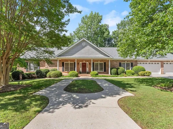2113 Ryans Pl, Gainesville, GA 30501