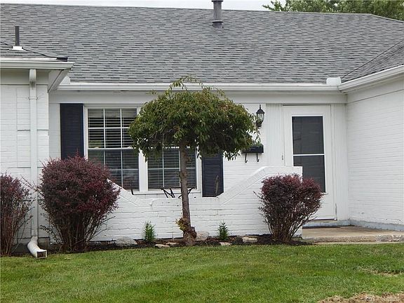 3rd image of 6112 Clematis Dr