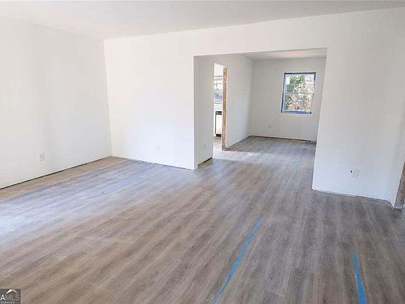 5th image of 1471 Centra Villa Dr SW