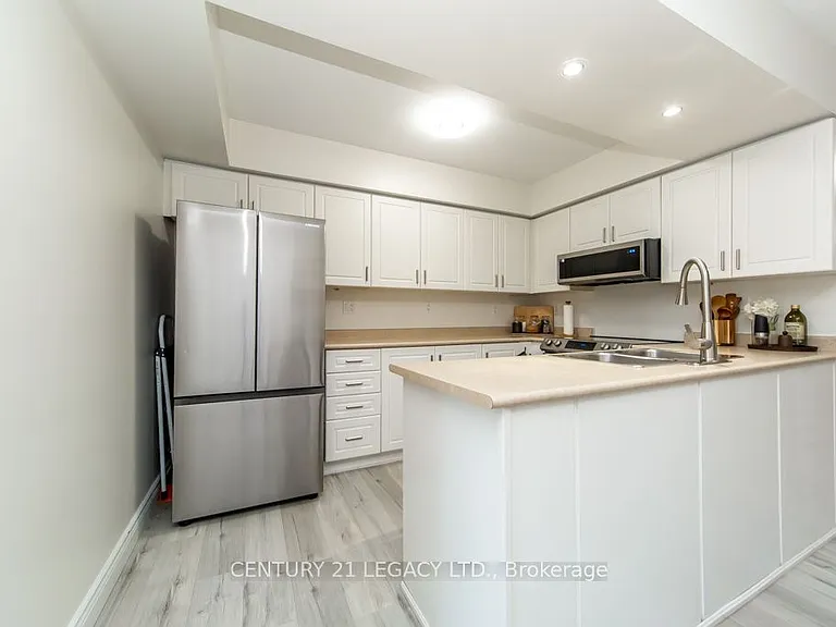 44 Tincomb Cres — Photo 13