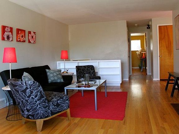 Open Circular Floorplan