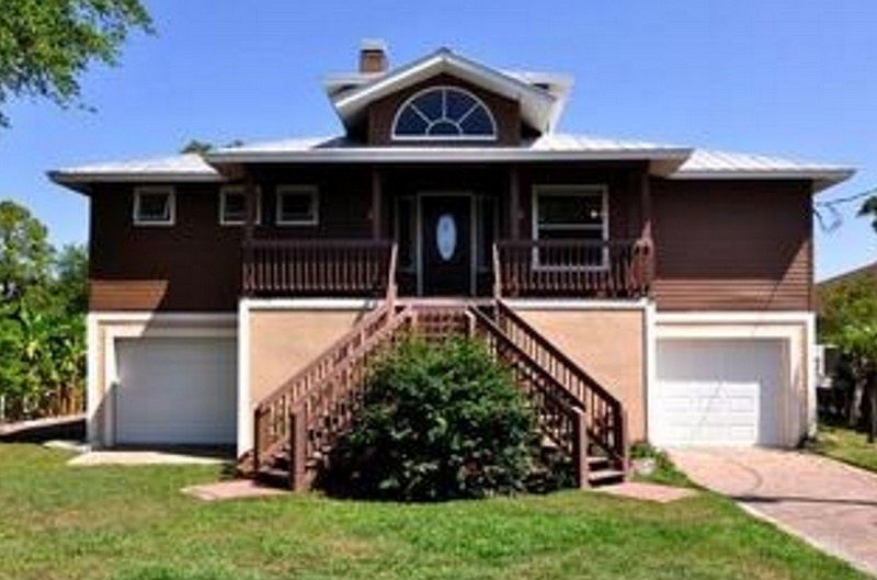 1st image of 10271 River Dr
