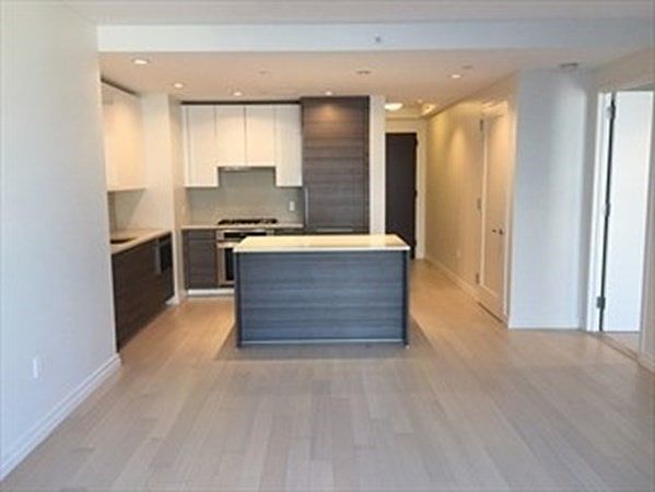 2nd image of 1 Franklin St #1406