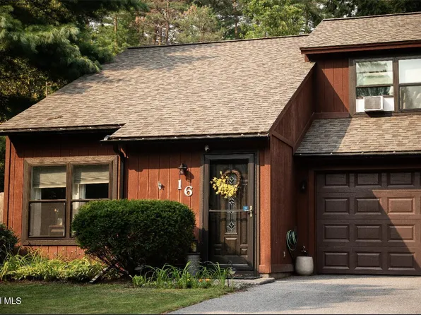 16 Elizabeth Lane, Queensbury, NY 12804