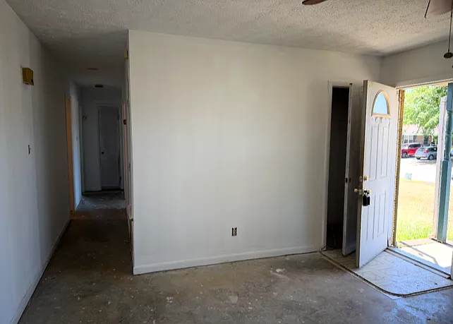 3 bed, 1.5 bath, 1404 sqft, $1,250 — Photo 4