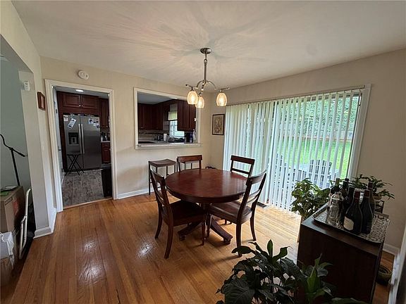 5th image of 2465 Miriam Ln