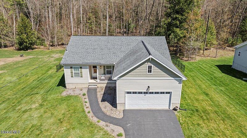 2nd image of 36 Tom Sawyer Drive
