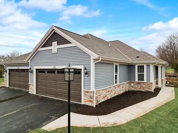 W204N17607 Laurel PLACE #102, Jackson, WI 53037