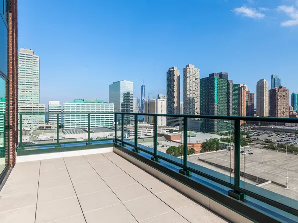 162 8th Street image 17 of 29