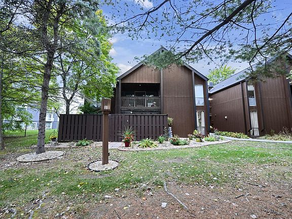 2nd image of 5447 Blue Cloud Ln