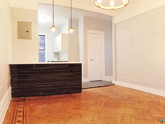 Rented by EXR | media 21