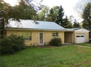 318 Shafer Rd, Coraopolis, PA 15108