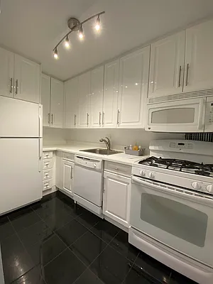 Rented by (Legacy) Elegran | media 11