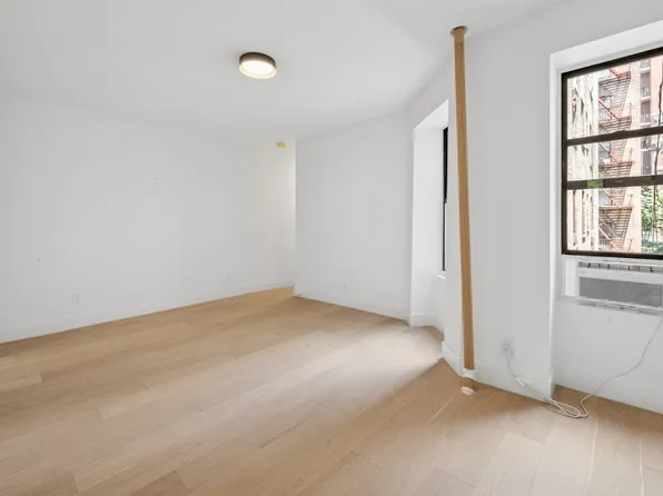 63 West 107th Street image 8 of 11