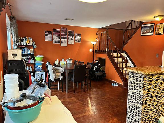 5th image of 181B Pond Way Unit 181B