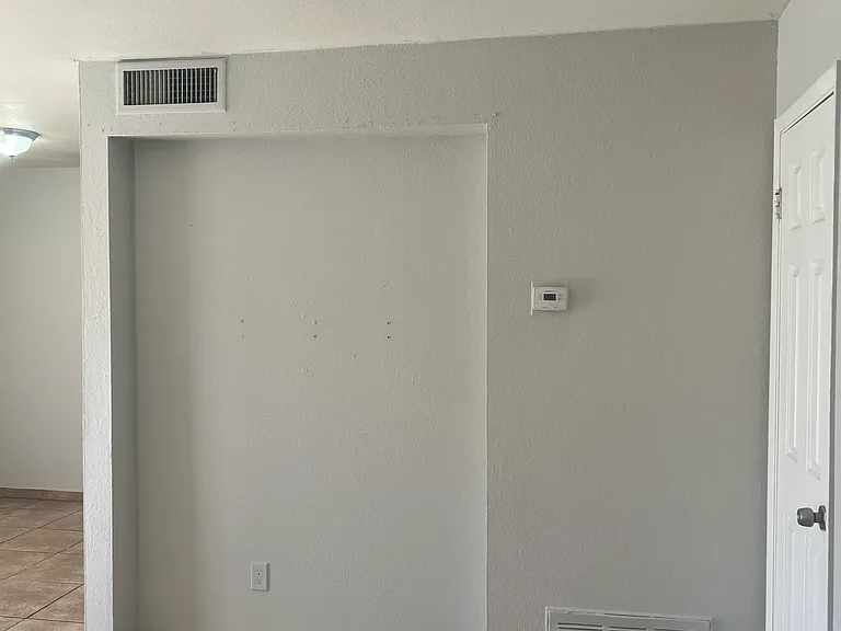 4023 W Reade Ave — Photo 16