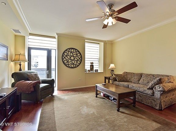 4th image of 310 S Michigan Ave Unit 2204