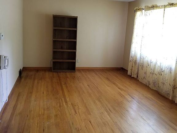 2nd image of 207 E Detroit Ave