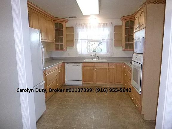 4th image of 2300 Ione St