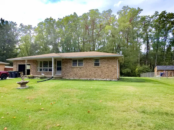 1960 Pleasant Meadows St, Portage, IN 46368