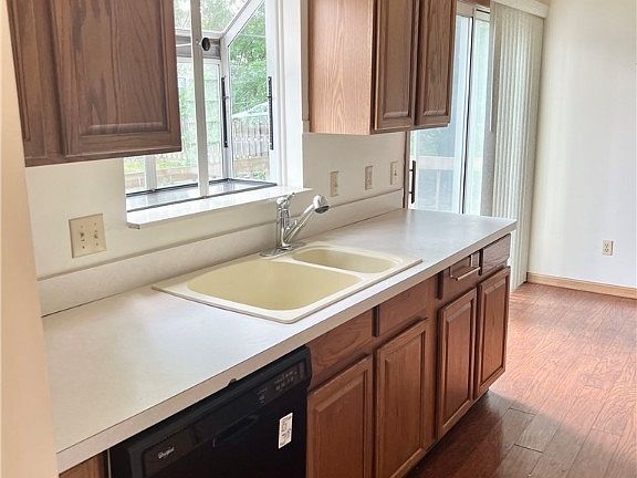 4th image of 34660 Oak Tree Dr #4