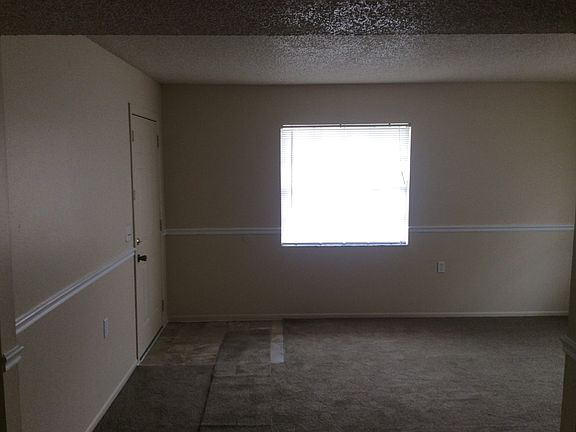 4th image of 13 Herald Dr