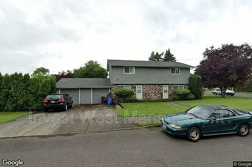 710 NE 15th Ave Photo 1