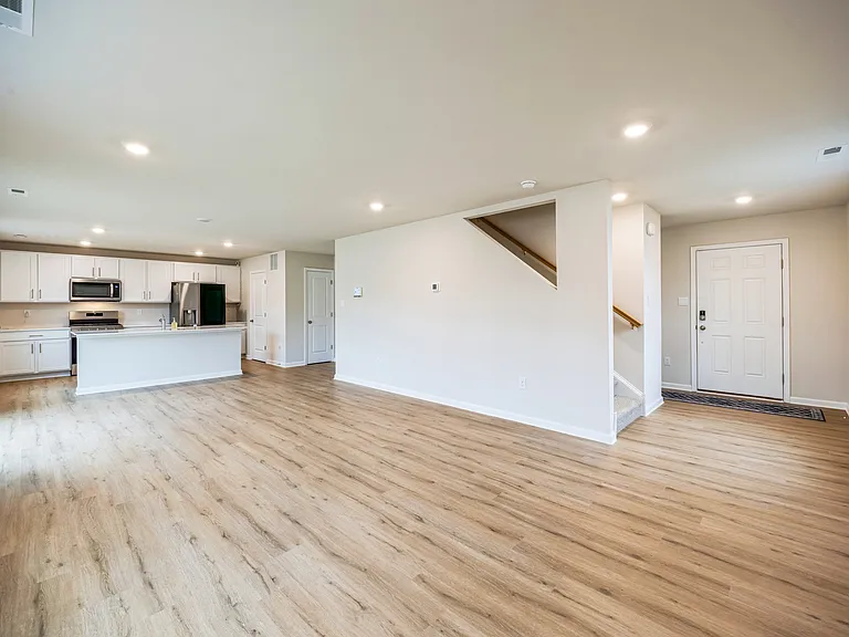 107 Malibu Dr — Photo 12