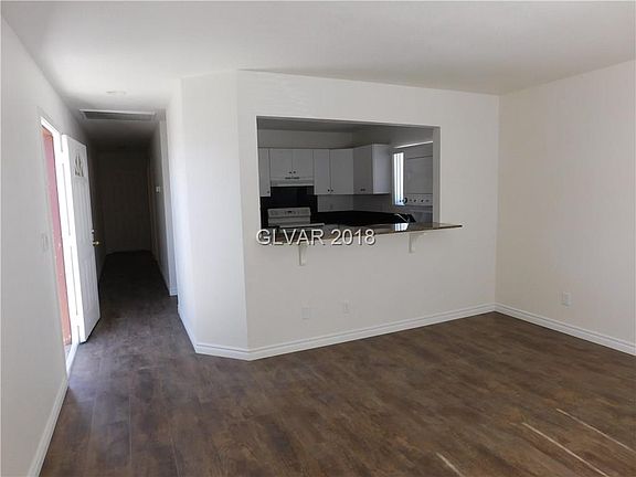 5th image of 4830 E California Ave
