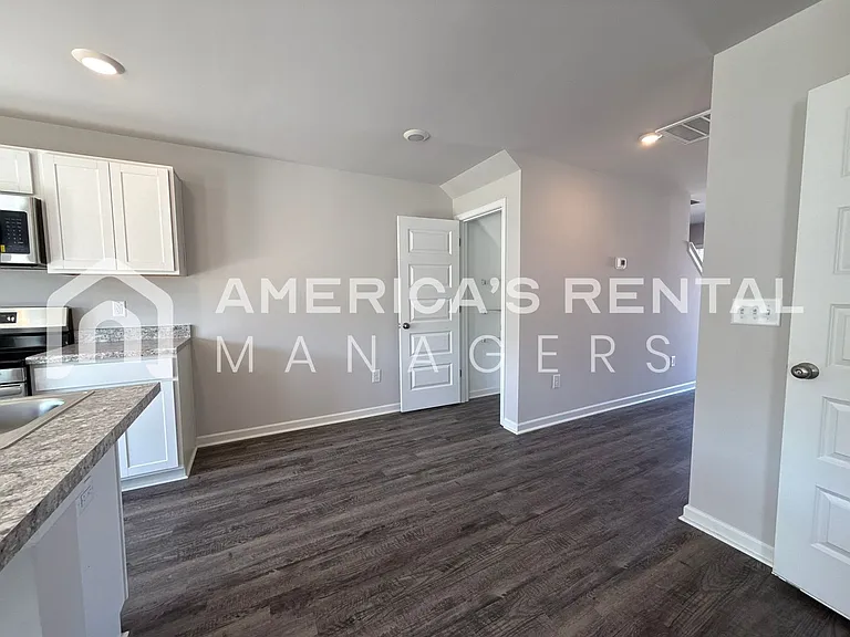 100 River Grass Dr — Photo 10