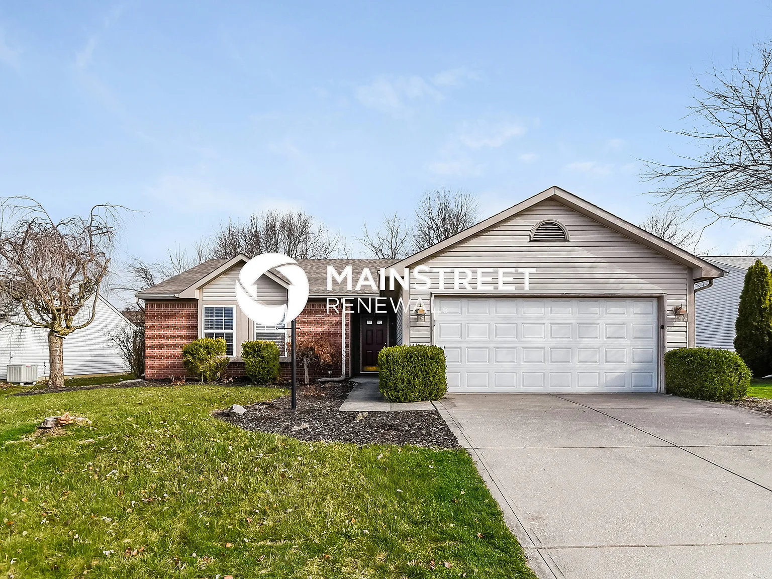 7485 Grandview Dr — Photo 1