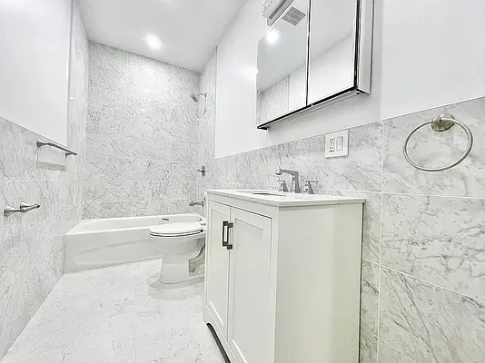 Rented by City Connections Realty | media 14