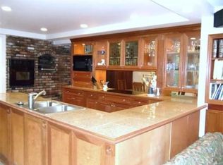 12 Boyce Farm Rd, Lincoln, MA 01773