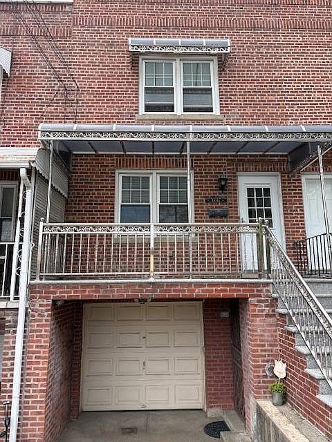 1st image of 2883 Dewitt Pl