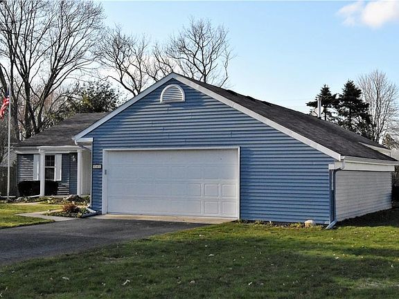 2nd image of 183 Buckingham Dr