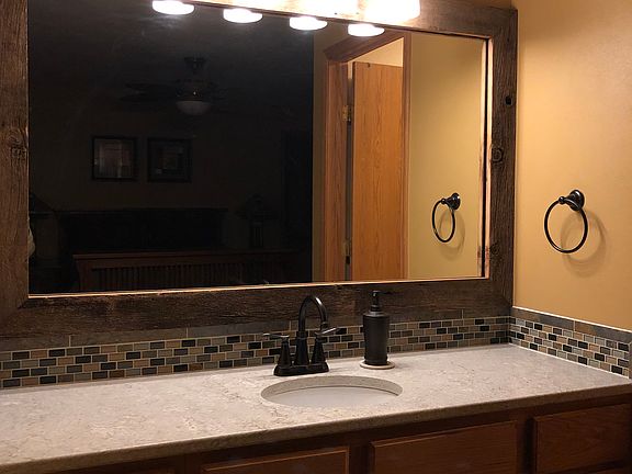 Master quartz vanity 